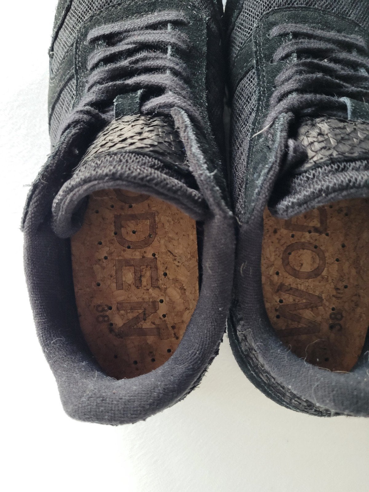 Woden sneakers maat 38 - Zo goed als nieuw, Zwart, Ophalen of Verzenden, Woden, Sneakers of Gympen