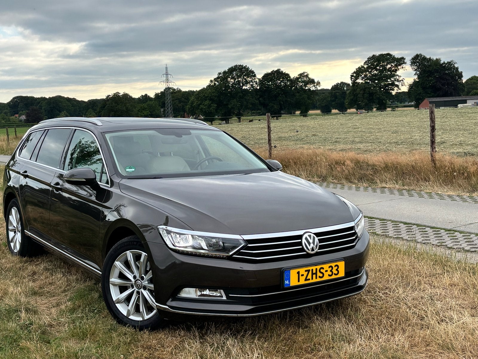 Volkswagen Passat 2.0 TDI Highline 110KW Variant 2015 Bruin, Auto's, Volkswagen, Voorwielaandrijving, 4 cilinders, Particulier