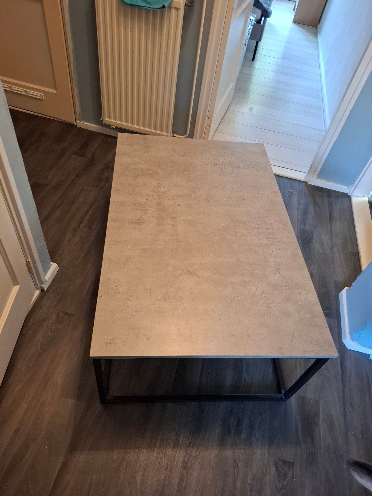 Salontafel DOKKEDAL 75x115 beton kleur, Huis en Inrichting, Tafels | Salontafels, Ophalen, 100 tot 150 cm, Beton, 50 tot 100 cm