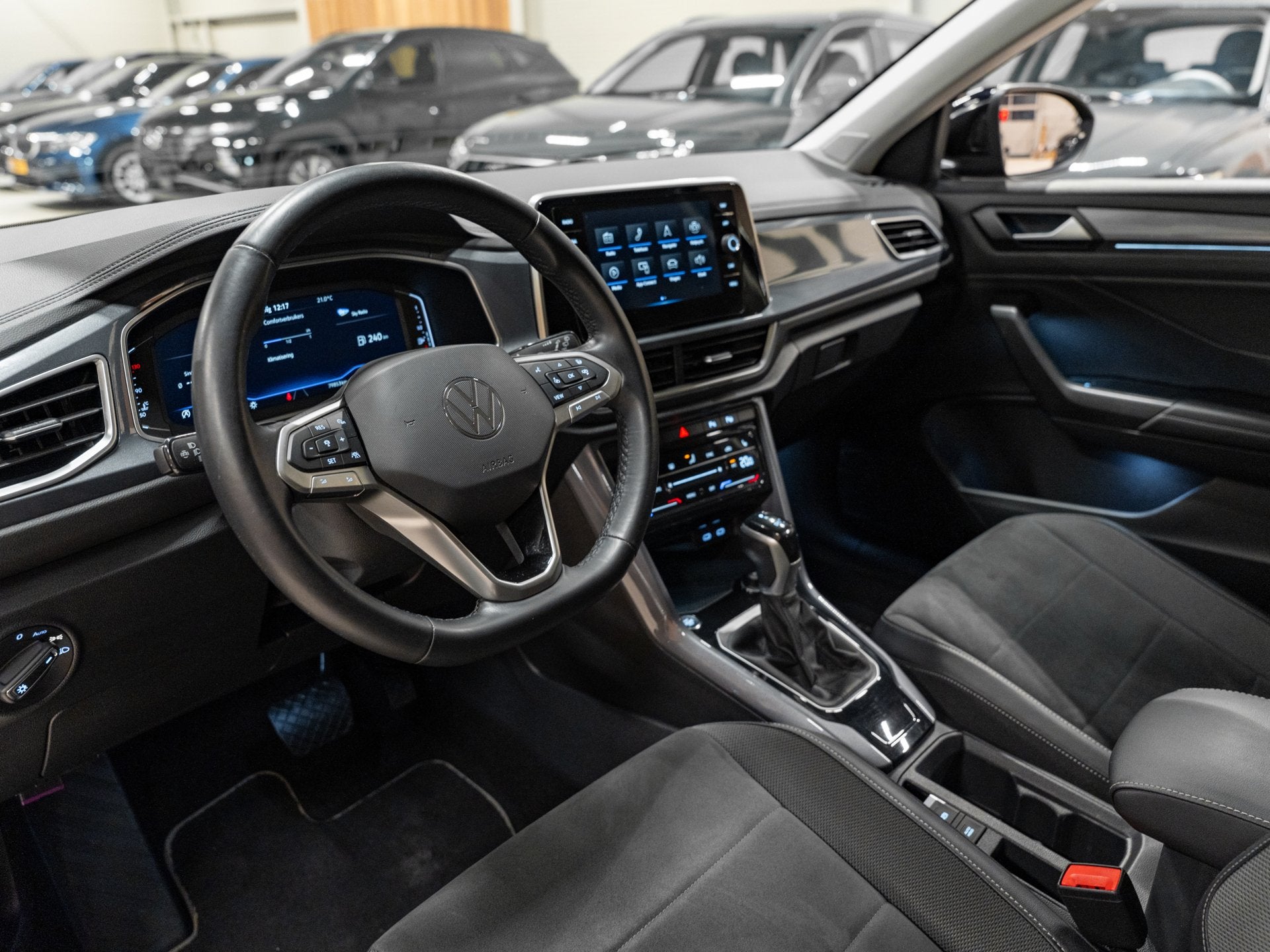 Volkswagen T-Roc 1.5 TSI 150PK Style Business, Facelift, Vir, Auto's, Dealer onderhouden, Zwart, 4 cilinders, 150 pk