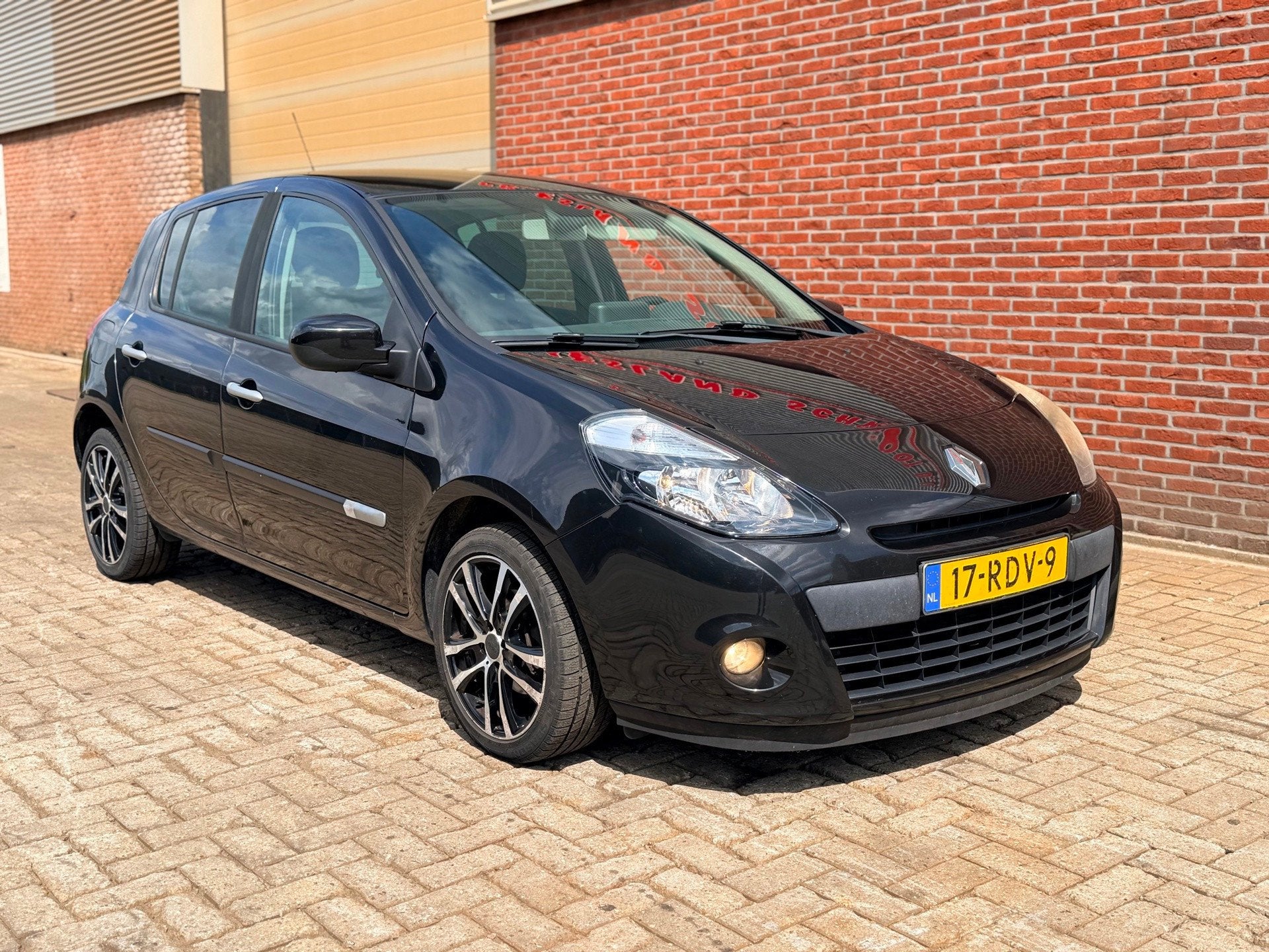Renault Clio 1.5 dCi Parisienne, Auto's, Voorwielaandrijving, Euro 5, Gebruikt, 4 cilinders