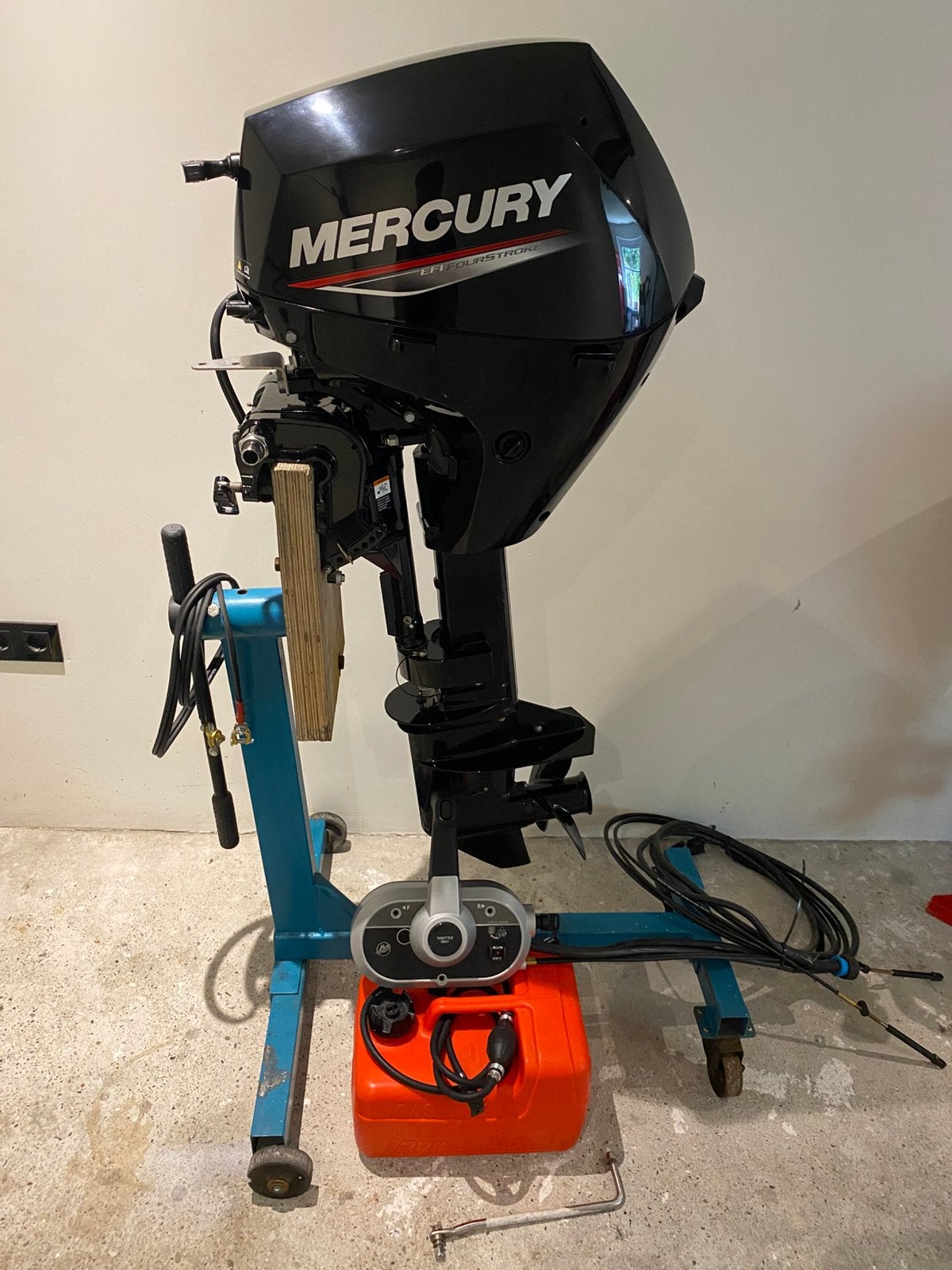 Mercury 20 pk EFI Fourstroke, Watersport en Boten, Buiten- en Binnenboordmotoren, Ophalen, 10 tot 30 pk, Viertaktmotor, Zo goed als nieuw