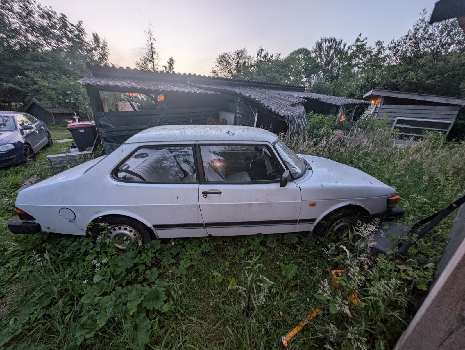 Saab 1986 Blauw, Voorwielaandrijving, 4 cilinders, Blauw, 1120 kg