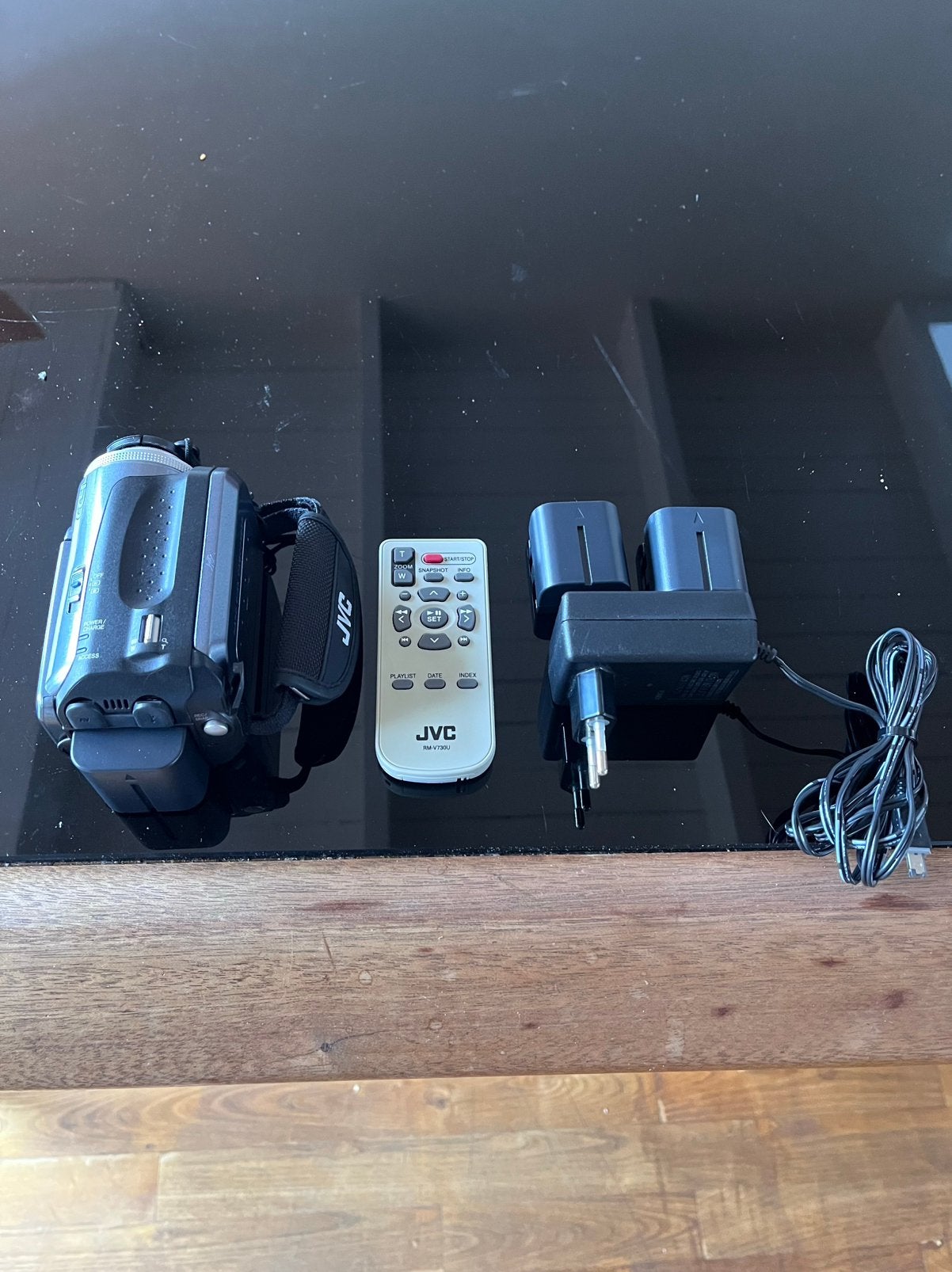 JVC GZ-MG40E Hard Disk Camcorder met accessoires, JVC, 20x of meer, Ophalen of Verzenden, Camera