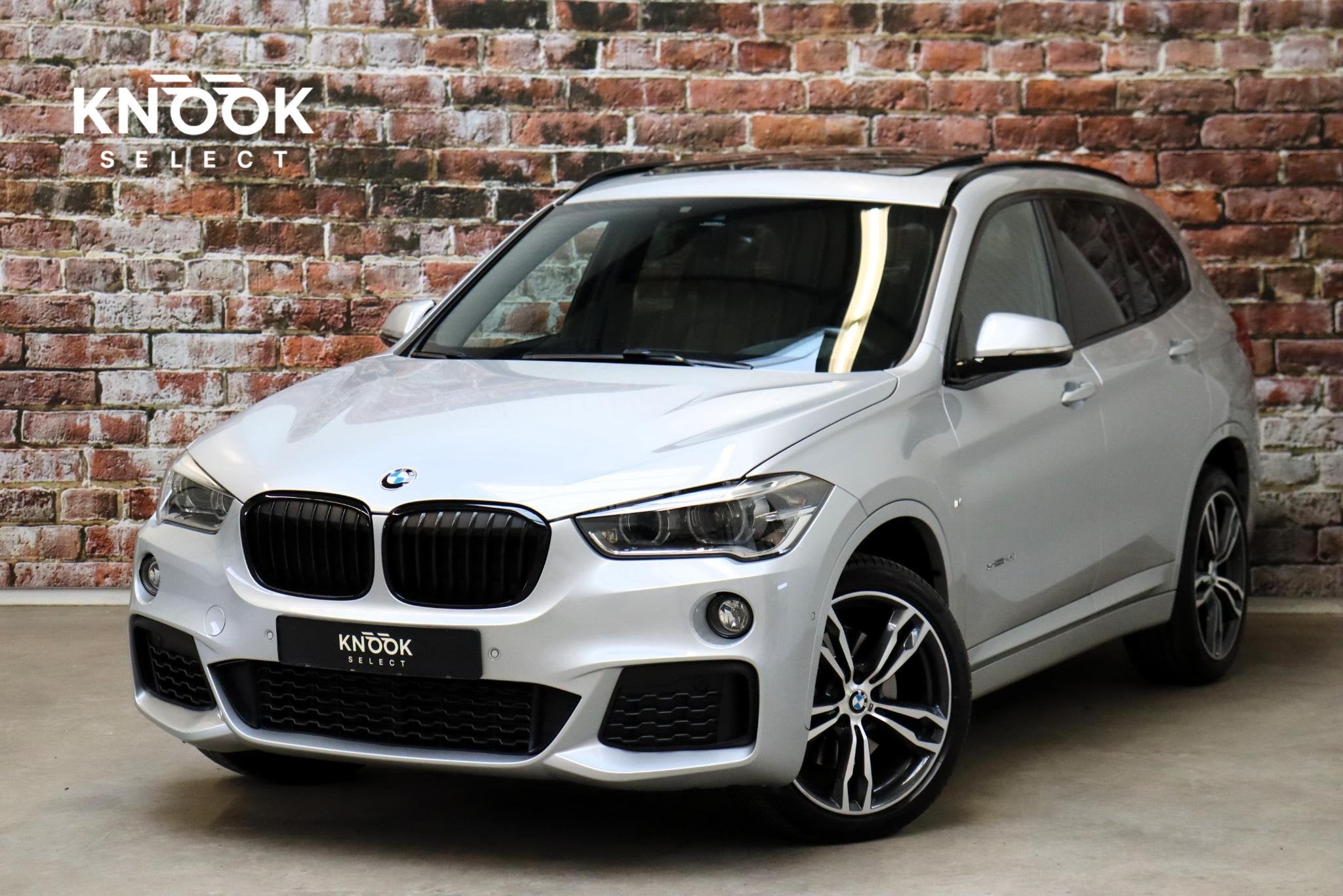 BMW X1 sDrive20i High Executive M Sport Pakket Automaat / Na, Auto's, BMW, 1998 cc, Euro 6, SUV of Terreinwagen, 84 €/maand