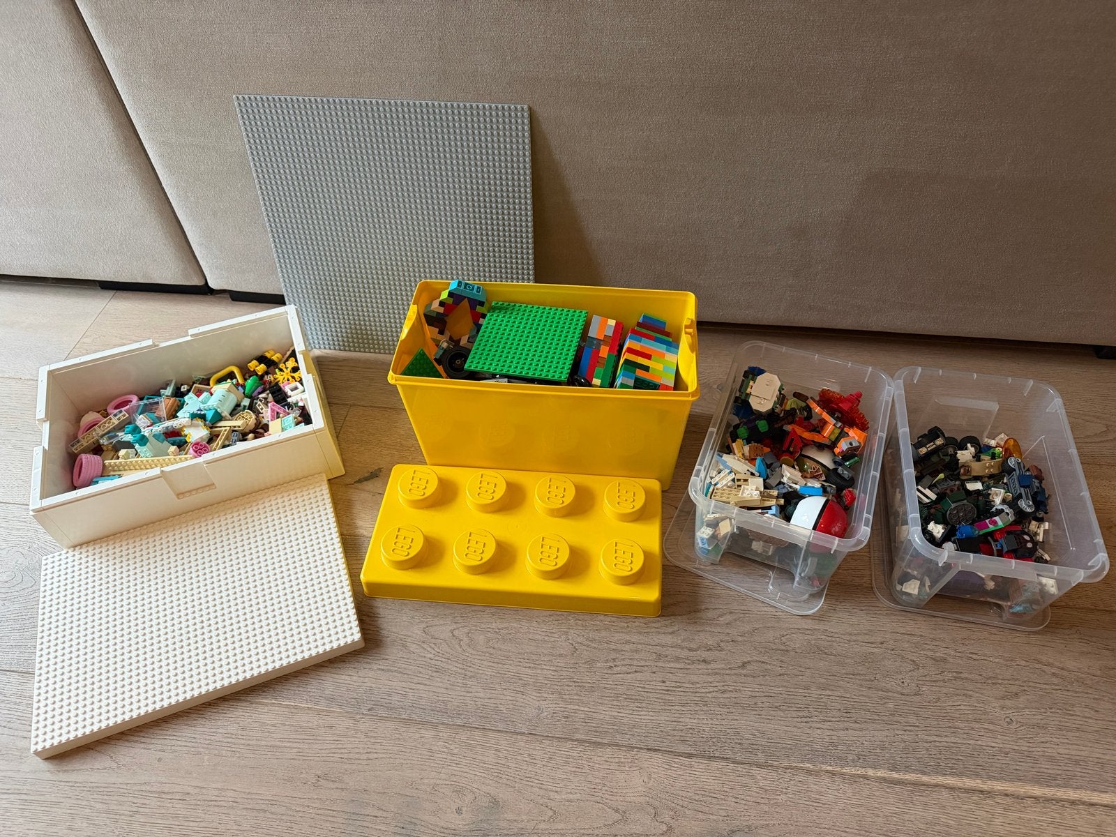 Diverse LEGO met opbergdozen en bouwplaten, Gebruikt, Lego, Ophalen of Verzenden, Inclusief accessoires