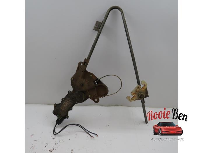 Ruitmechaniek 4Deurs links-voor van een Oldsmobile Eighty Ei, Auto-onderdelen, Ruiten en Toebehoren, Gebruikt, -, -, Ophalen of Verzenden