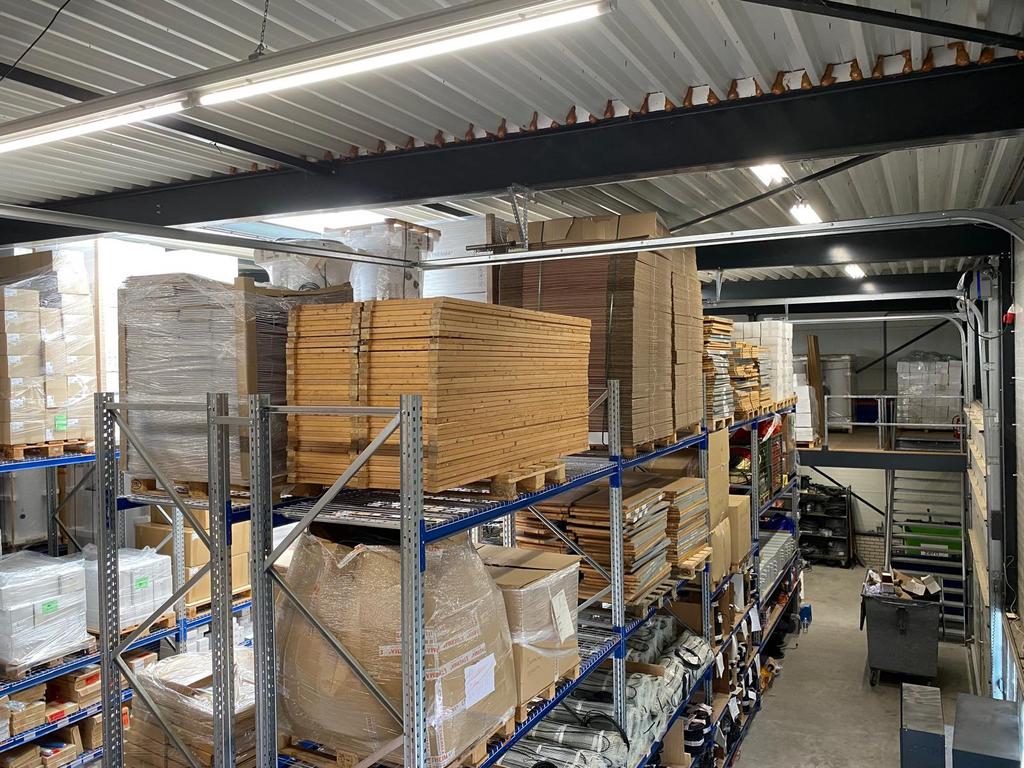 Partij Bruynzeel Houten Legbordstellingen H200xB100xD60cm, Zakelijke goederen, Kantoor en Winkelinrichting | Magazijn, Stelling en Opslag