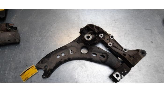 Draagarm links-voor van een Volkswagen Golf, Gebruikt, -, Volkswagen, -
