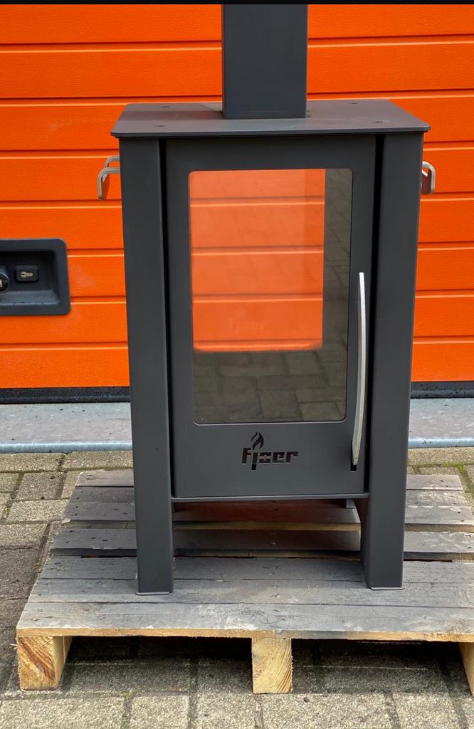 Fjoer buiten  kachel doorkijk model
