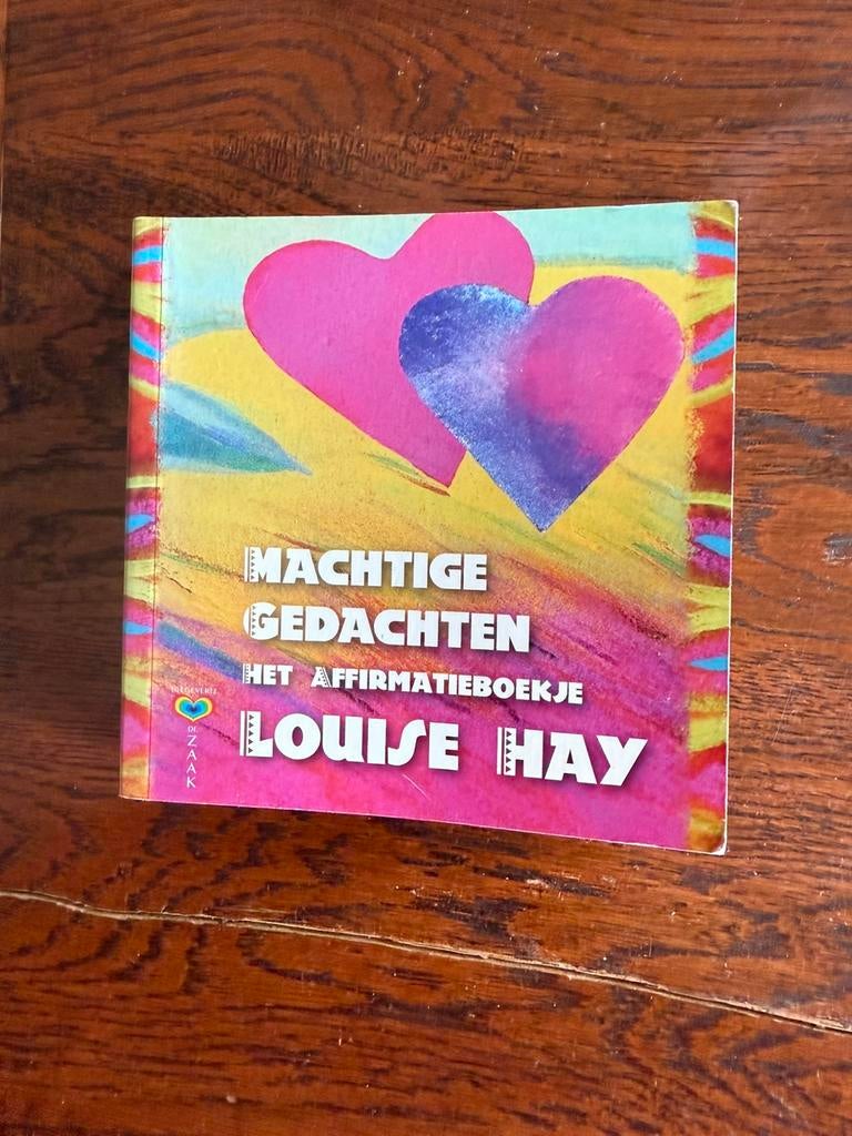 Louise Hay - Machtige gedachten, Het Affirmatieboekje, Ophalen of Verzenden, Zo goed als nieuw
