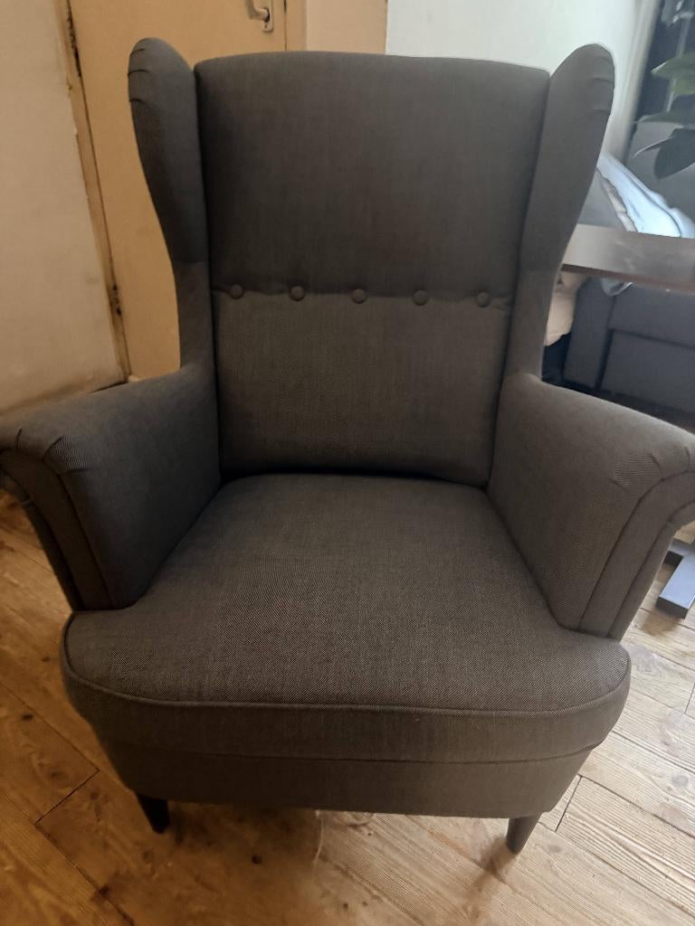 STRANDMON Fauteuil en voetenbank, Nordvalla donkergrijs, Ophalen, 75 tot 100 cm, Zo goed als nieuw, Stof
