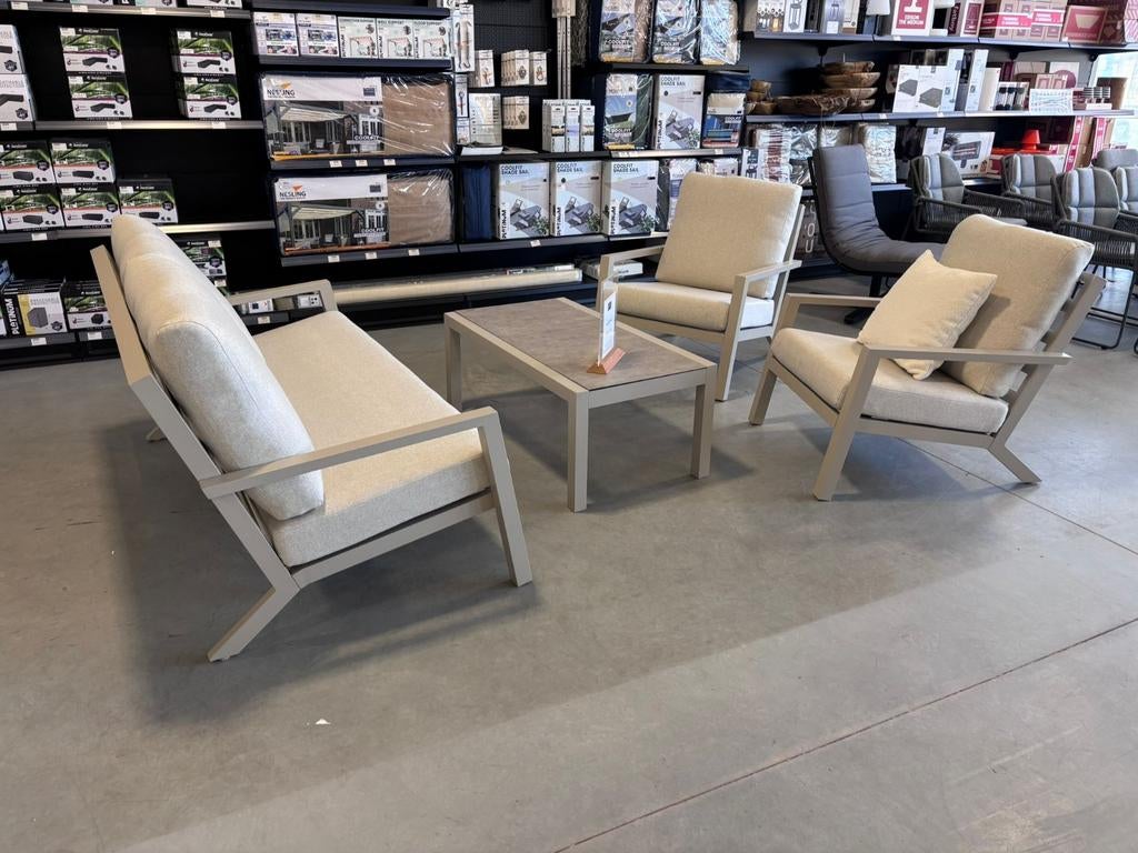 Lounge Set Van Tierra outdoor - Direct Leverbaar!, 4 zitplaatsen, Van Tierra, Example address 123, Example City, Ophalen of Verzenden
