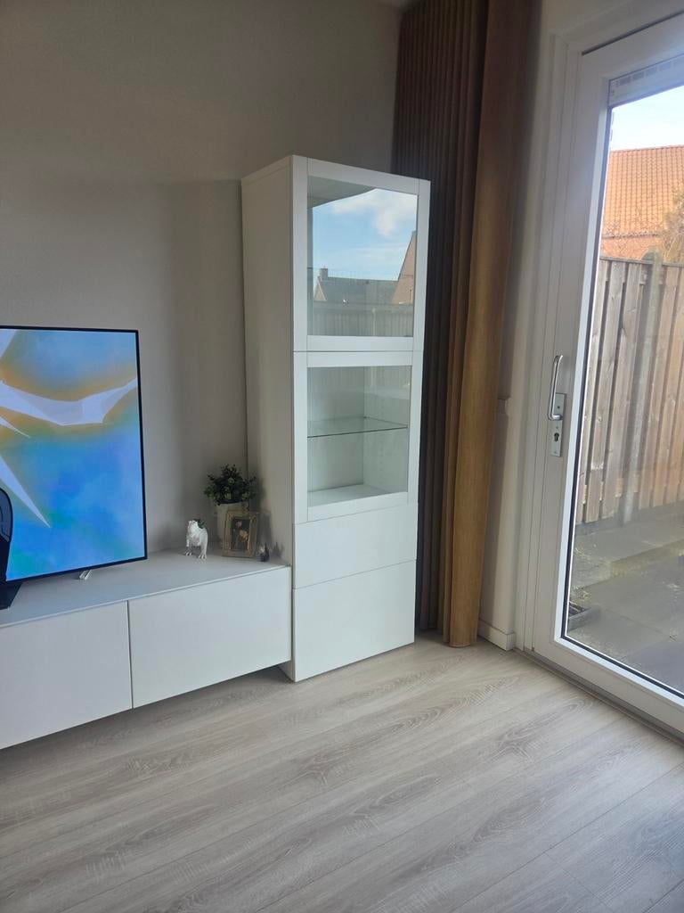 Nette IKEA BESTÅ opbergkast met glazen deuren, Ophalen, 50 tot 100 cm, 25 tot 50 cm, Glas