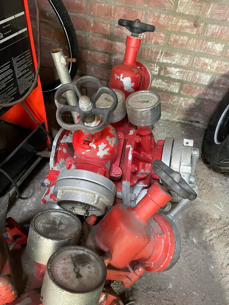 2 Brandweer Waterpompen - Zonder Motor, O, O, O, Ophalen of Verzenden