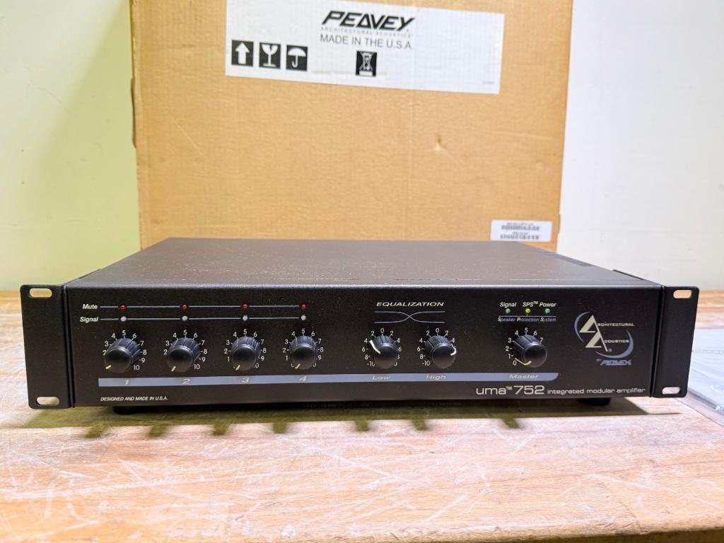 Peavey UMA 752 4ch rack mixer + versterker amplifier (nieuw), Ophalen of Verzenden, Nieuw, Audio