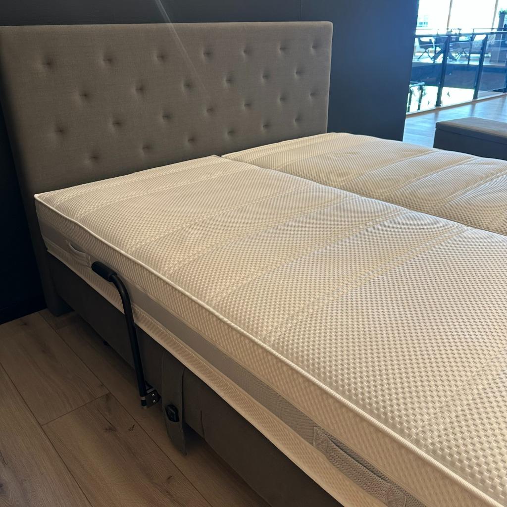 Magnitude Ledra Hoog /Laag Boxspring - 180x210cm, Ophalen, Verstelbaar, 210 cm, 180 cm