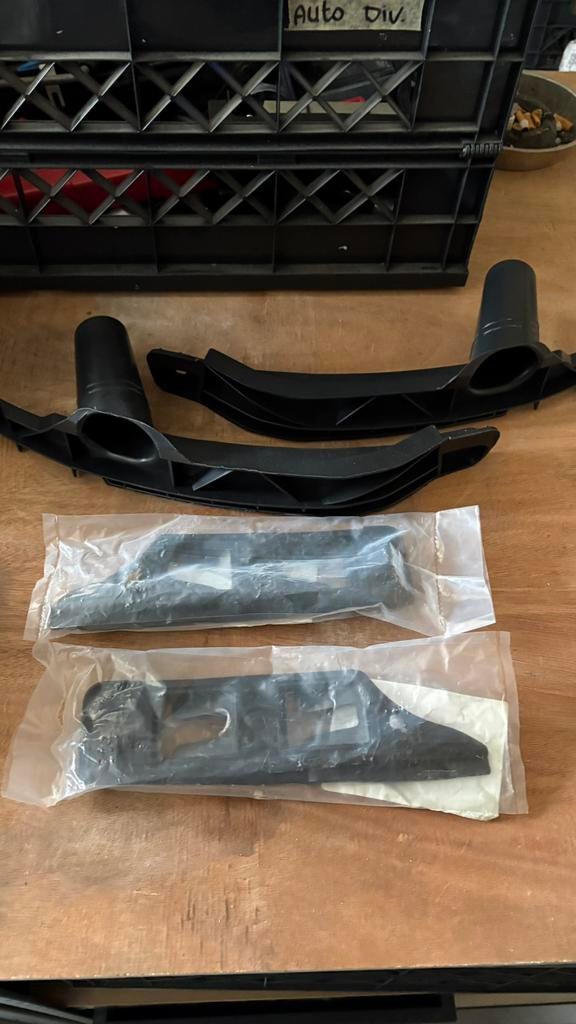 VOLKSWAGEN golf 5 bumperhouders ( V , mk5 , 3 5 deurs ), Ophalen of Verzenden, Volkswagen, Bumper