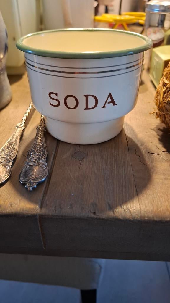 Soda bakje zand zeep groene rand gouden bies emaille, Ophalen of Verzenden