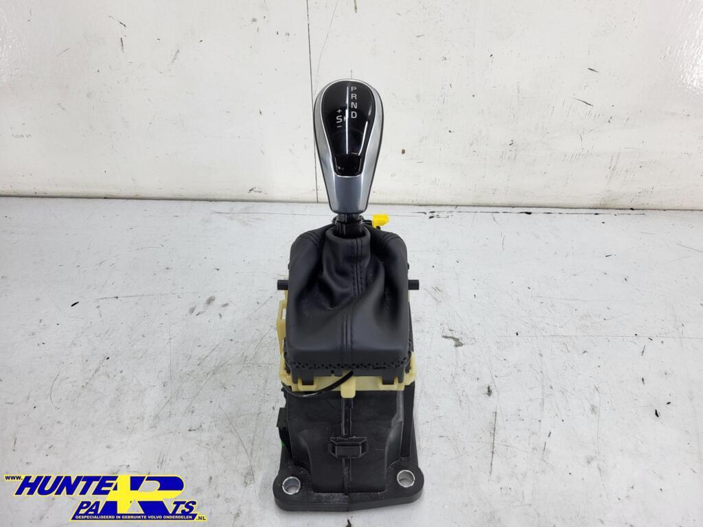 Versnellingspook Volvo V60 I ('10-'18) 31367921, Gebruikt, Ophalen of Verzenden, Volvo, Volvo