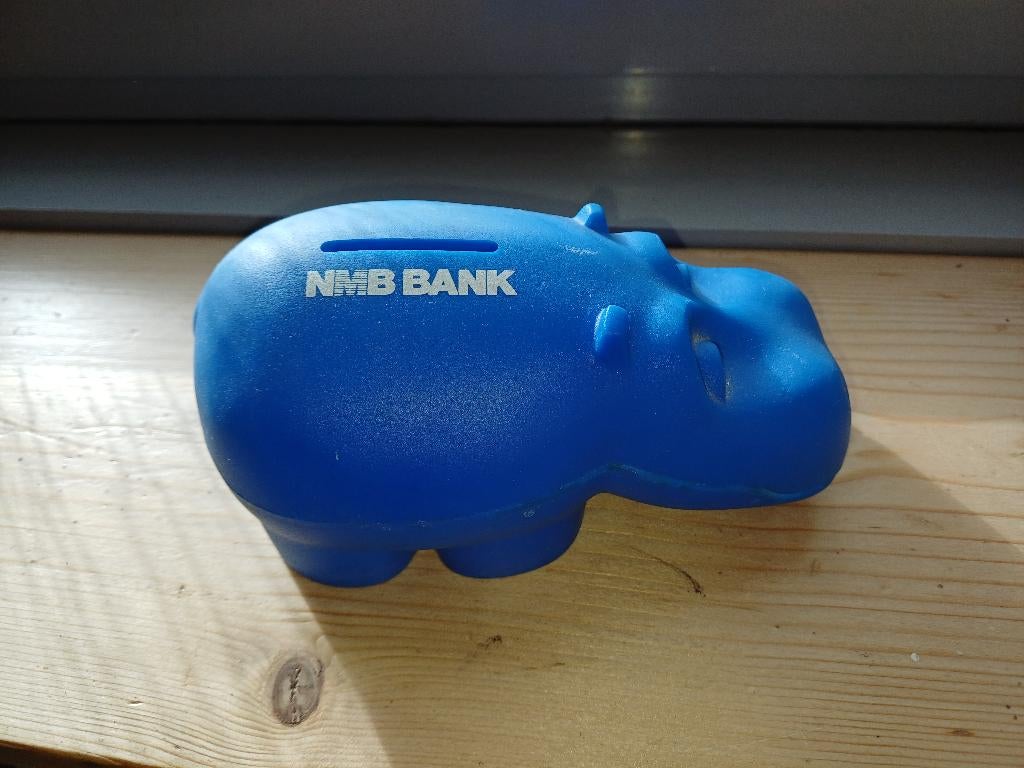 spaarpot (Nijlpaard - NMB-Bank), Verzamelen, Ophalen of Verzenden, Nieuw, Kunststof, Dier