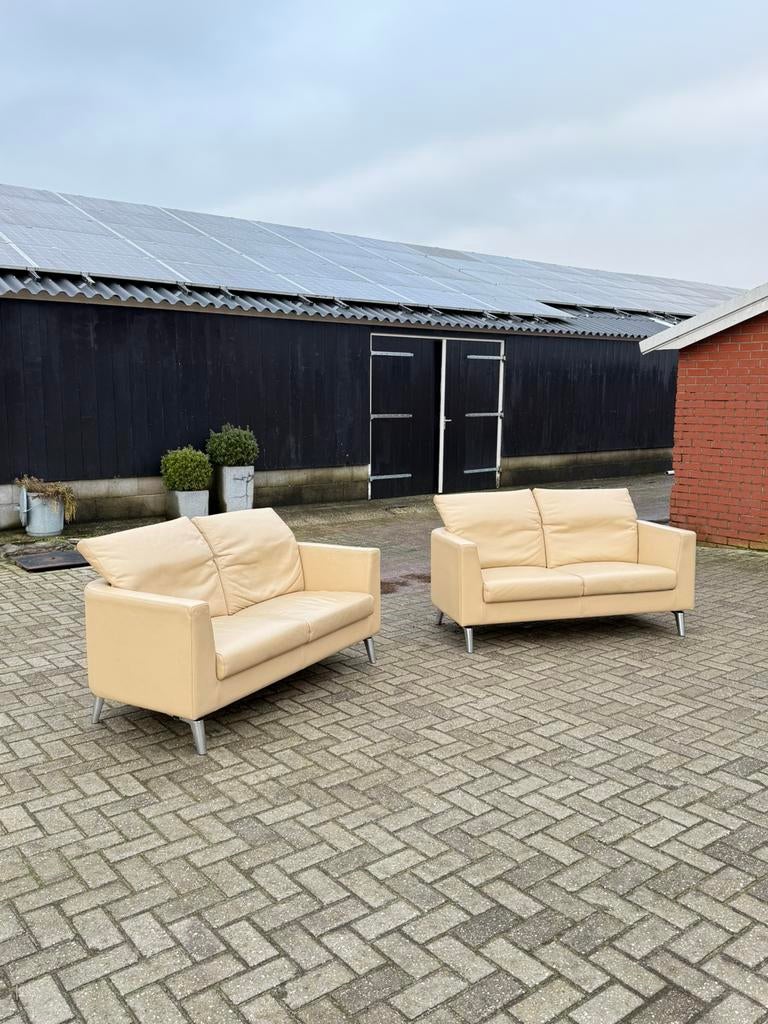Leolux 2 x 2-zits rundleder, Huis en Inrichting, Banken | Bankstellen, Ophalen, ., Design, 150 tot 200 cm