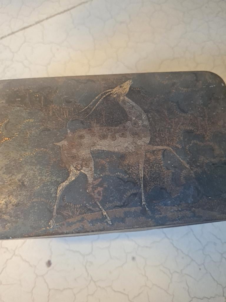 kleiner vintage blikje met herten, Verzamelen, Blikken, Ophalen of Verzenden, Gebruikt, Overige