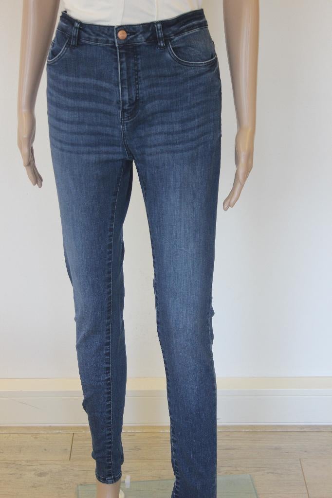 Esmara blauwe jeans maat 38, Blauw, ., Zo goed als nieuw, W30 - W32 (confectie 38/40)