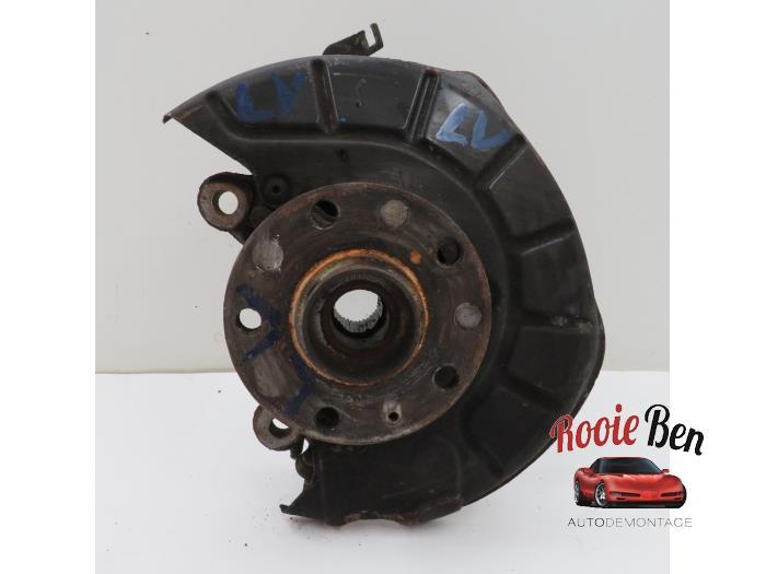 Fusee links-voor van een Volkswagen Golf, Gebruikt, -, Volkswagen, -