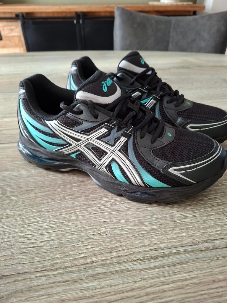 Asics schoenen zgan maat 44, Ophalen of Verzenden, Zo goed als nieuw, Zwart, Sportschoenen