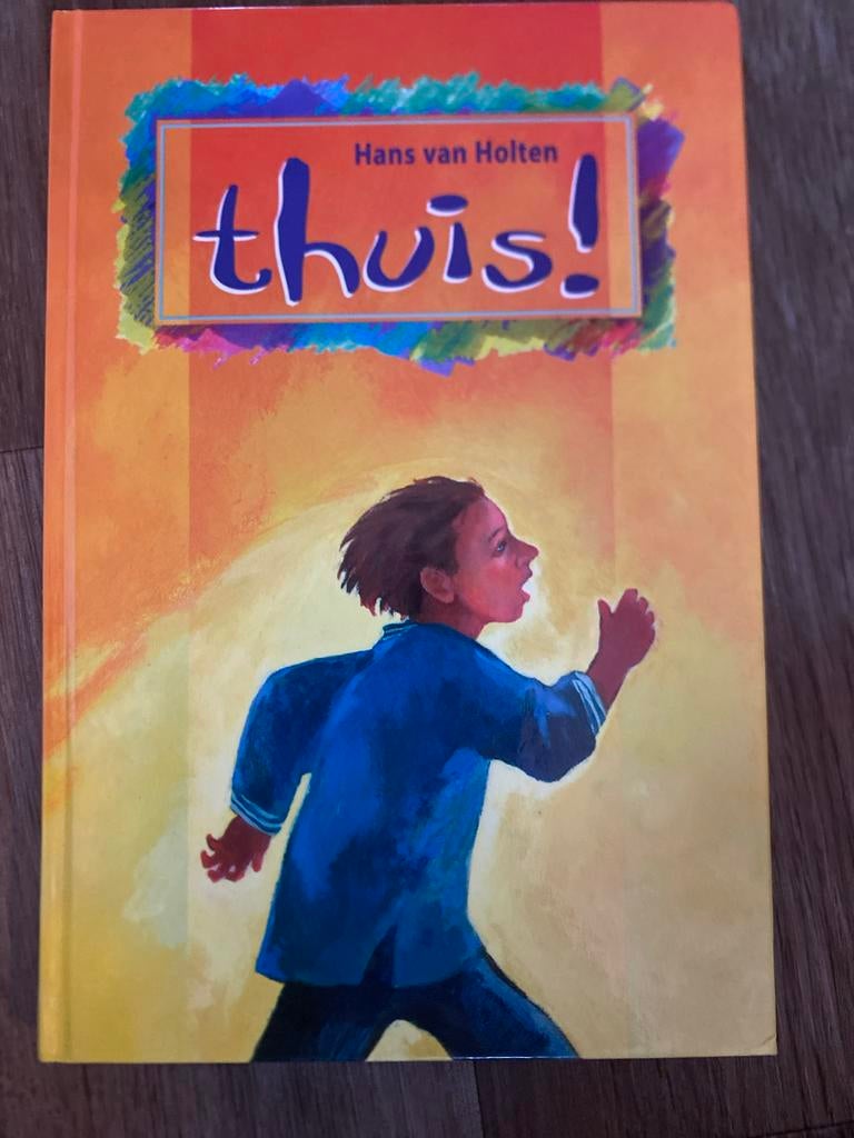 Thuis! - Hans van Holten, Ophalen of Verzenden, Zo goed als nieuw, Fictie algemeen
