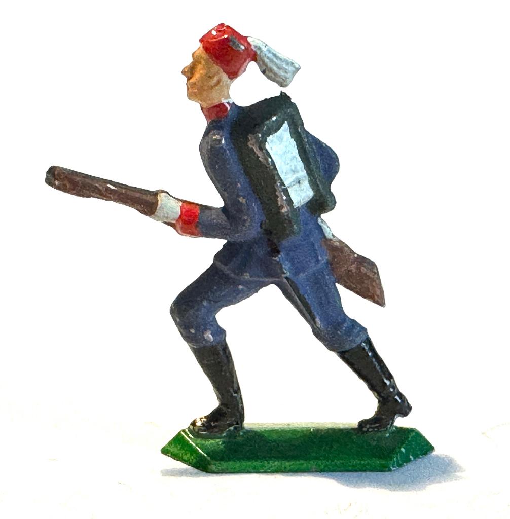 7 tinnen soldaten uit verschillende landen, Ophalen of Verzenden, Overige soorten, Overige gebieden, Miniatuur of Beeldje