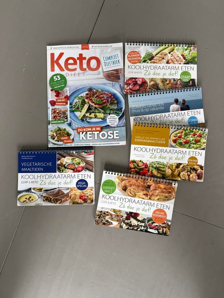 Kookboeken - Keto & Koolhydraatarm, Voorgerechten en Soepen, Ophalen of Verzenden, Zo goed als nieuw, Gezond koken