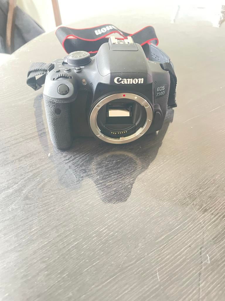 Canon EOS 750D Camera - Topstaat!, Audio, Tv en Foto, Fotocamera's Digitaal, Spiegelreflex, Canon, Ophalen of Verzenden, Zo goed als nieuw