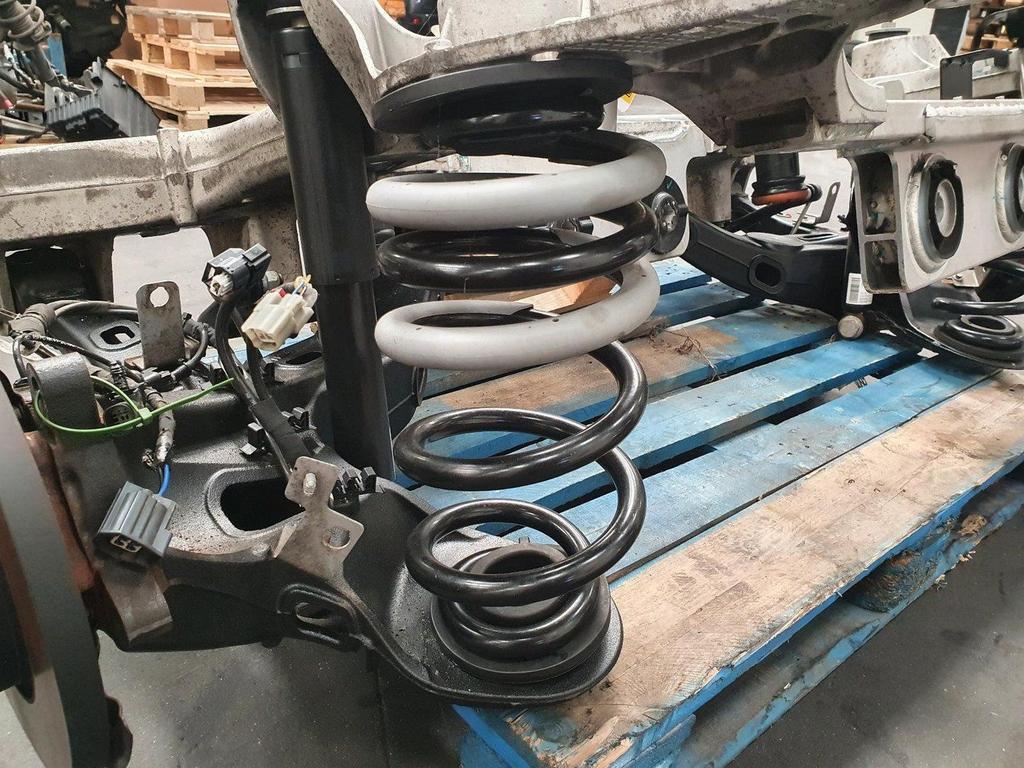 FORD E-TRANSIT F6 425 L2H2 TREND 68 KW  SCHROEFVEER ACHTER 2, Ophalen of Verzenden, Gebruikt, Stiba lid