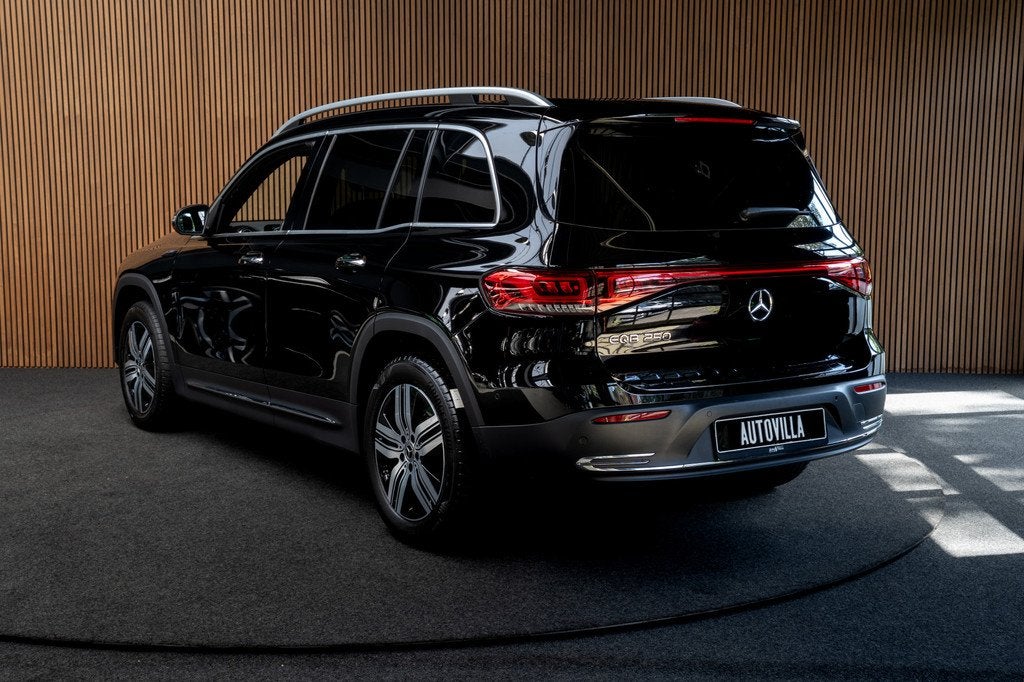 Mercedes-Benz EQB 250 Leer Navi 360° Camera Stoelverwarming, Automaat, Gebruikt, Leder en Stof, Zwart