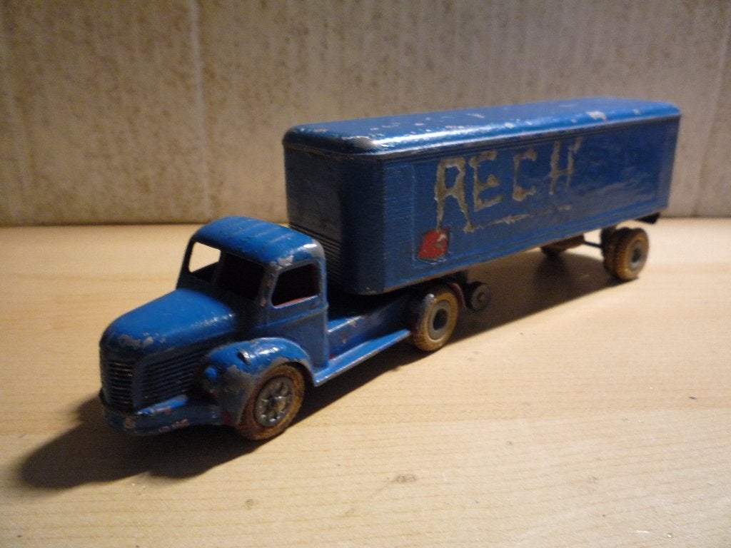 Tractor Berliet TLR  10 JRD Made in France 1:50 *OPKNAPPER*, Hobby en Vrije tijd, Ophalen of Verzenden, Nieuw, Bus of Vrachtwagen