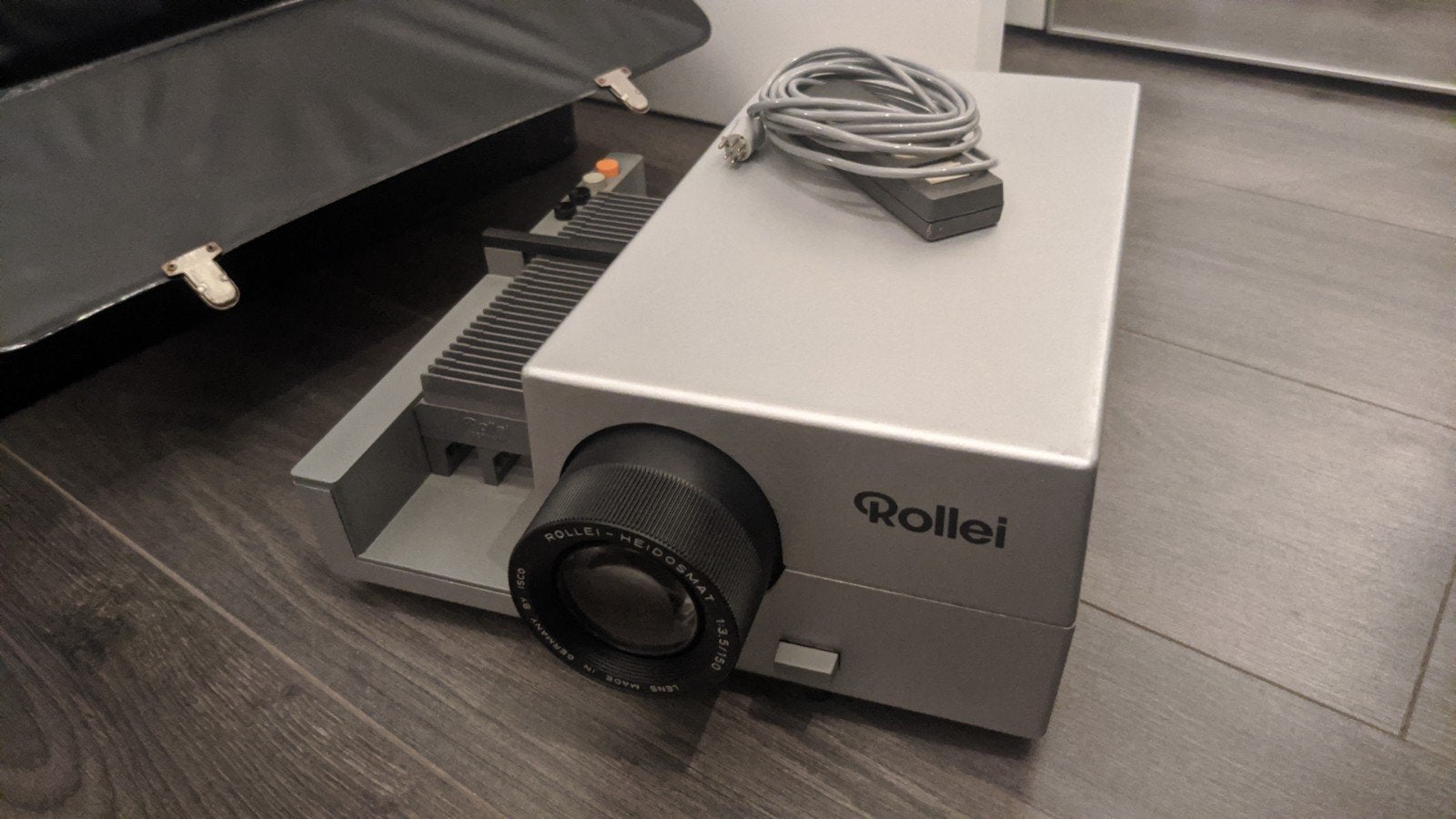Rollei P66a 6x6 Dia Projector met Heidosmat 1:3.5/150 lens, Rollei, Ophalen of Verzenden, Overige resoluties, Gebruikt
