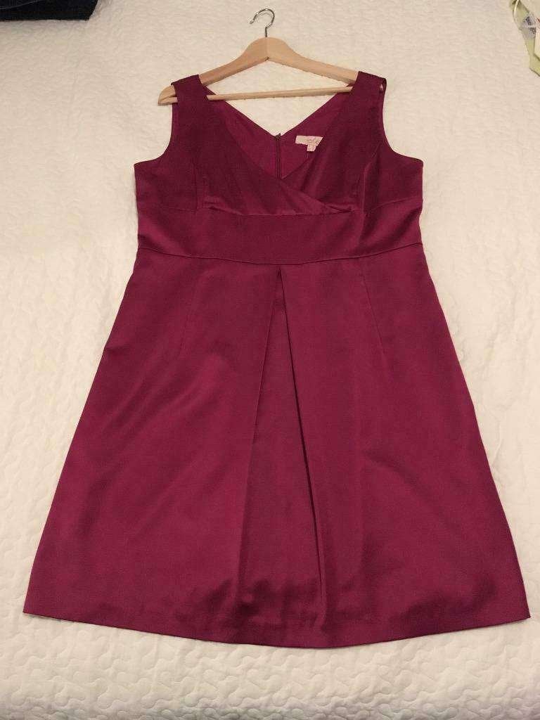 Cocktail jurk van het merk She, mt 44, paars. Nieuw!, Kleding | Dames, Ophalen, Paars, Maat 42/44 (L), Merk She