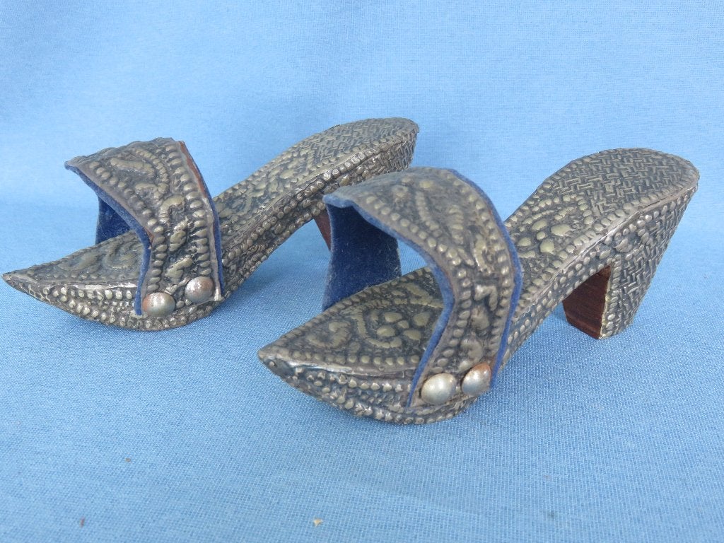 Antieke houten muiltjes met zilver – China - ca. 1900, Antiek en Kunst, Ophalen of Verzenden