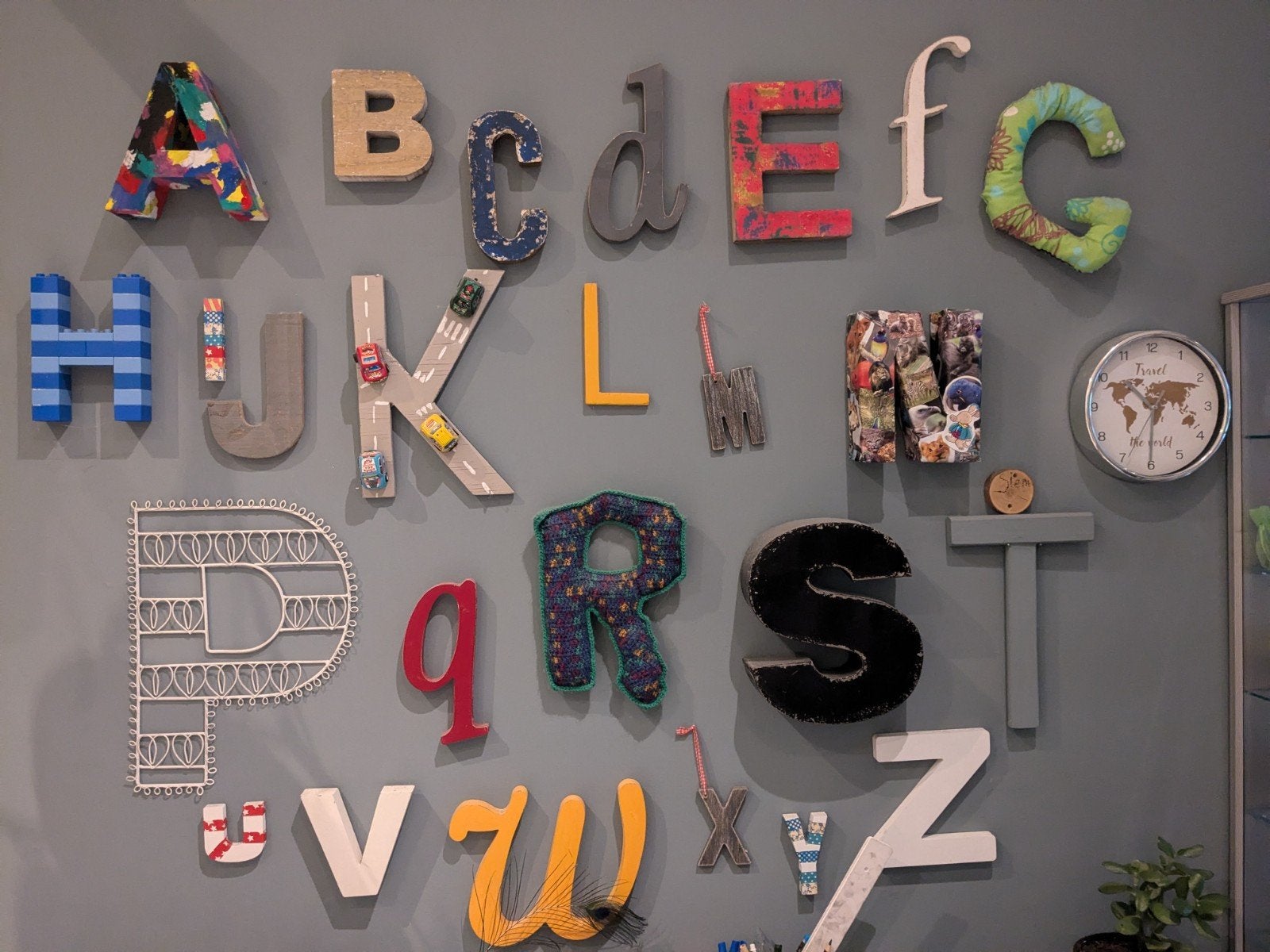 Alfabet van vooral houten letters, mogen ook apart weg, Ophalen of Verzenden, Gebruikt, Overige typen