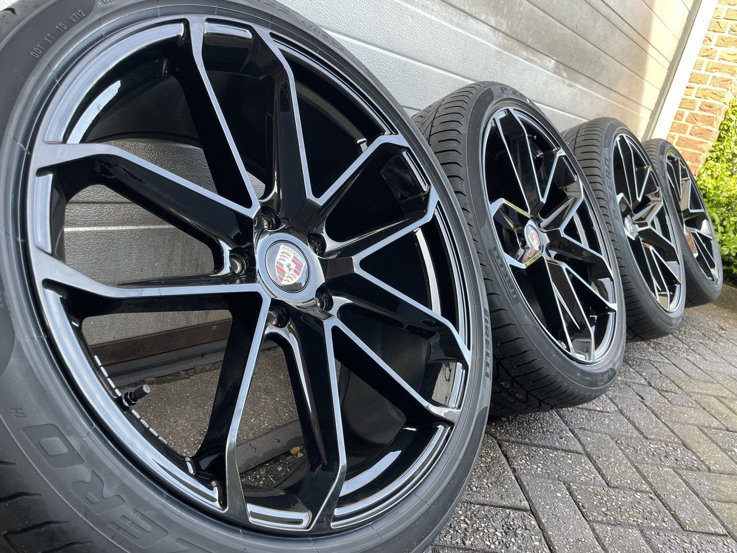 22 inch Porsche Cayenne S 9Y E-Hybrid Turbo GTS Coupe velgen, -, 285 mm, -, Banden en Velgen