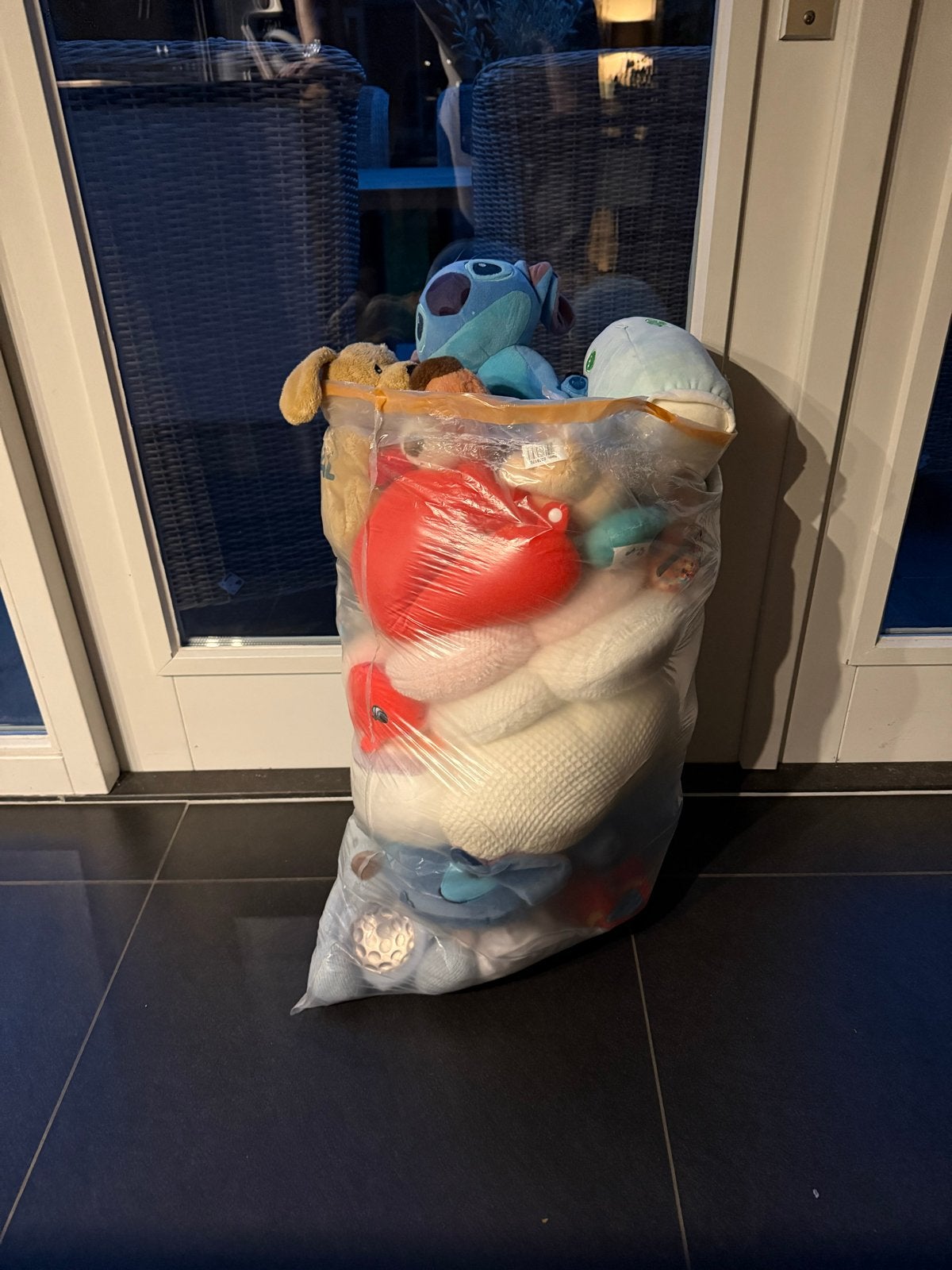 Grote zak met diverse knuffels, o.a. Stitch en meer!, Ophalen, Gebruikt, Disney, Overige typen