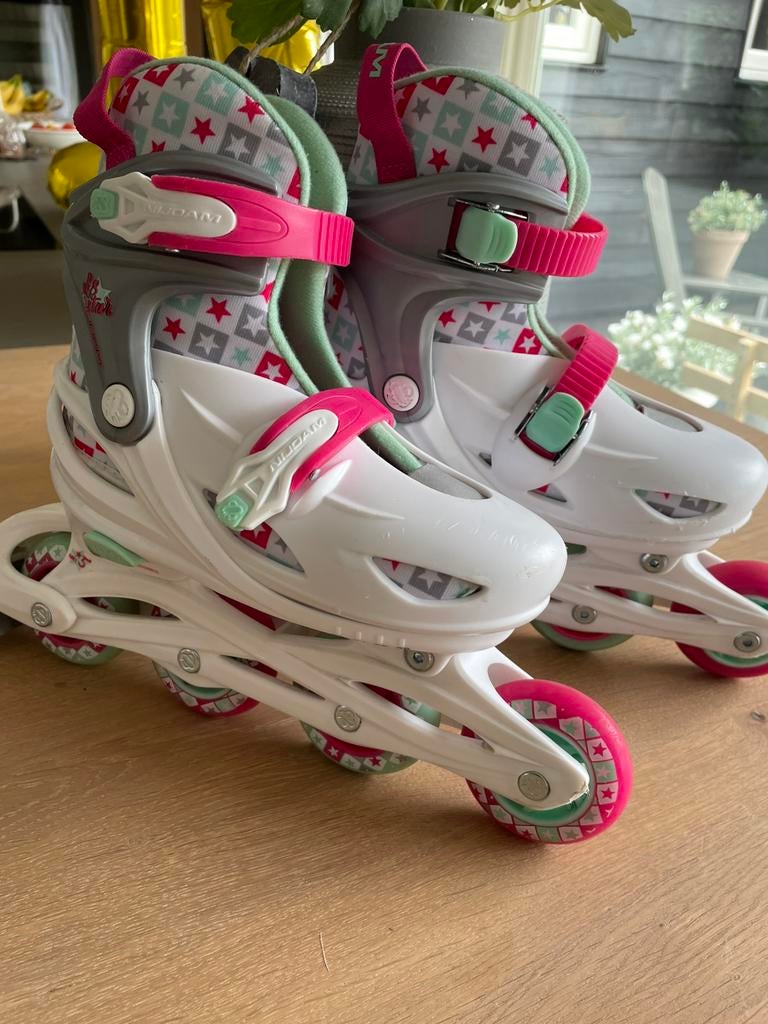 Nijdam skeelers verstelbaar mt 33-36, Kinderen en Baby's, Speelgoed | Buiten | Rolschaatsen, Ophalen of Verzenden, Zo goed als nieuw
