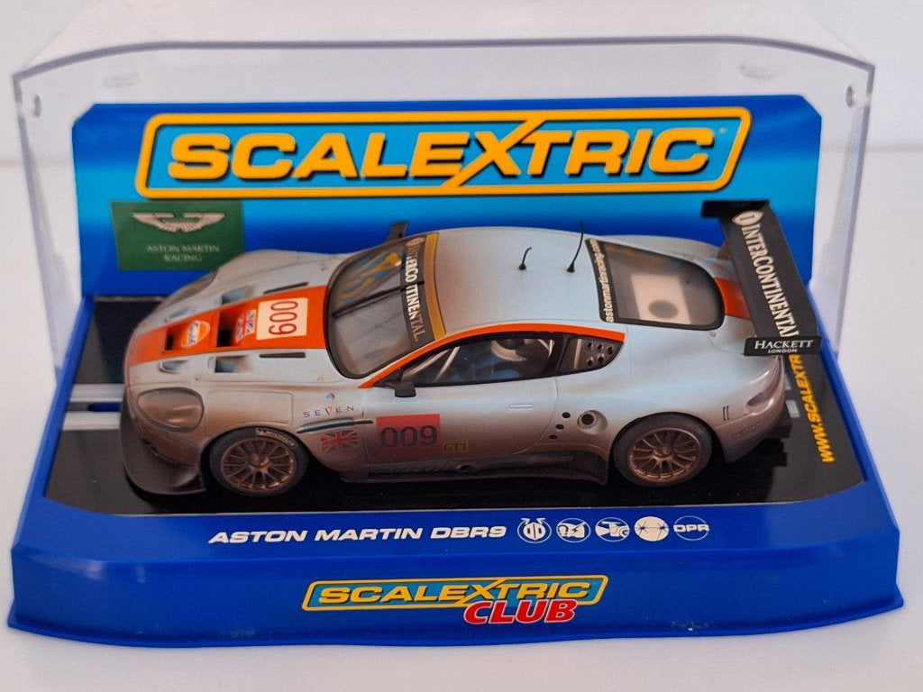Scalextric Aston Martin DBR 9 #9 Ref Nr C2965, Overige merken, Scalextric, Ophalen of Verzenden, Zo goed als nieuw