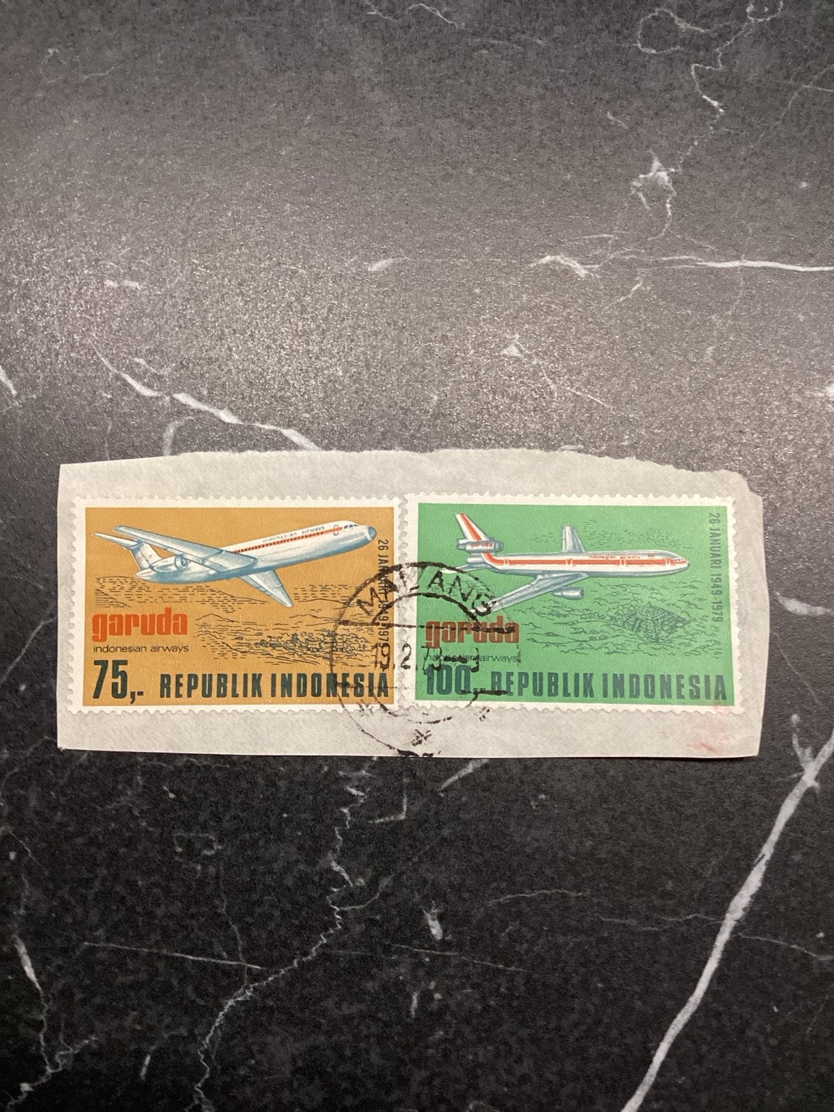 Indonesische postzegels Garuda Airlines gestempeld, Ophalen of Verzenden, Gestempeld, Zuidoost-Azië