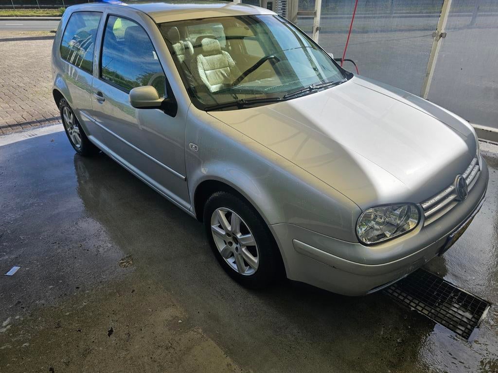 Golf 4 1.9 tdi asz 6 bak recaro leder, Voorwielaandrijving, Beige, 4 cilinders, Zilver of Grijs