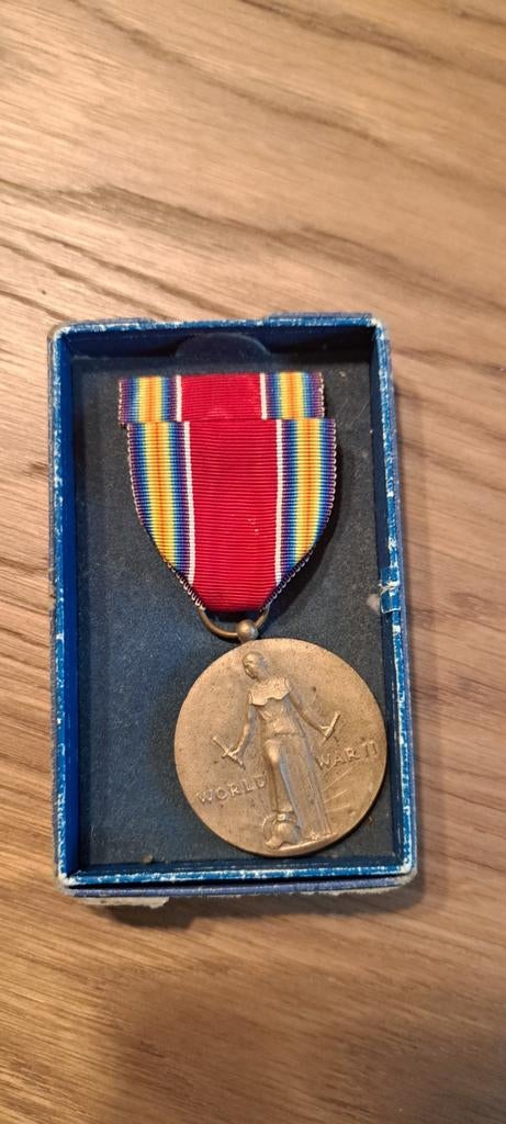 Amerikaanse WO2 Campagne & Service Medaille in Doosje, Ophalen of Verzenden, Overige soorten, Amerika, Lintje, Medaille of Wings