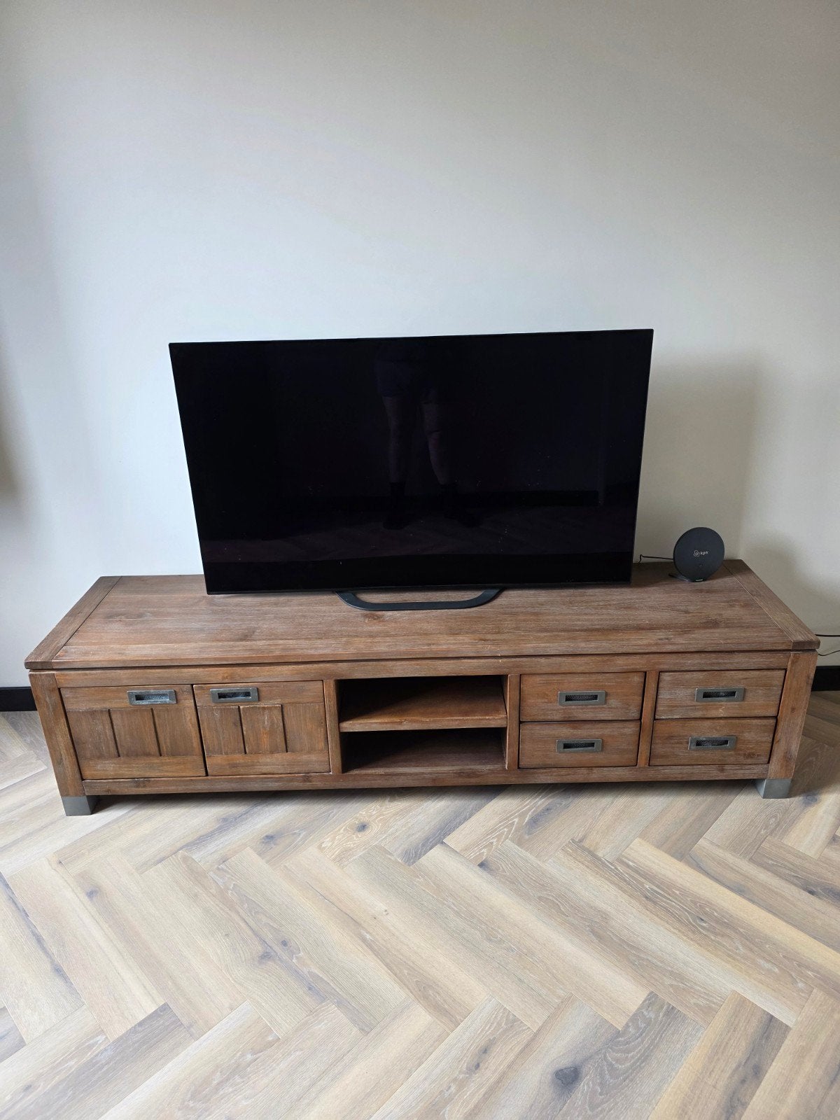 tv kast acacia hout, Gebruikt, Ophalen of Verzenden, 200 cm of meer, Minder dan 100 cm