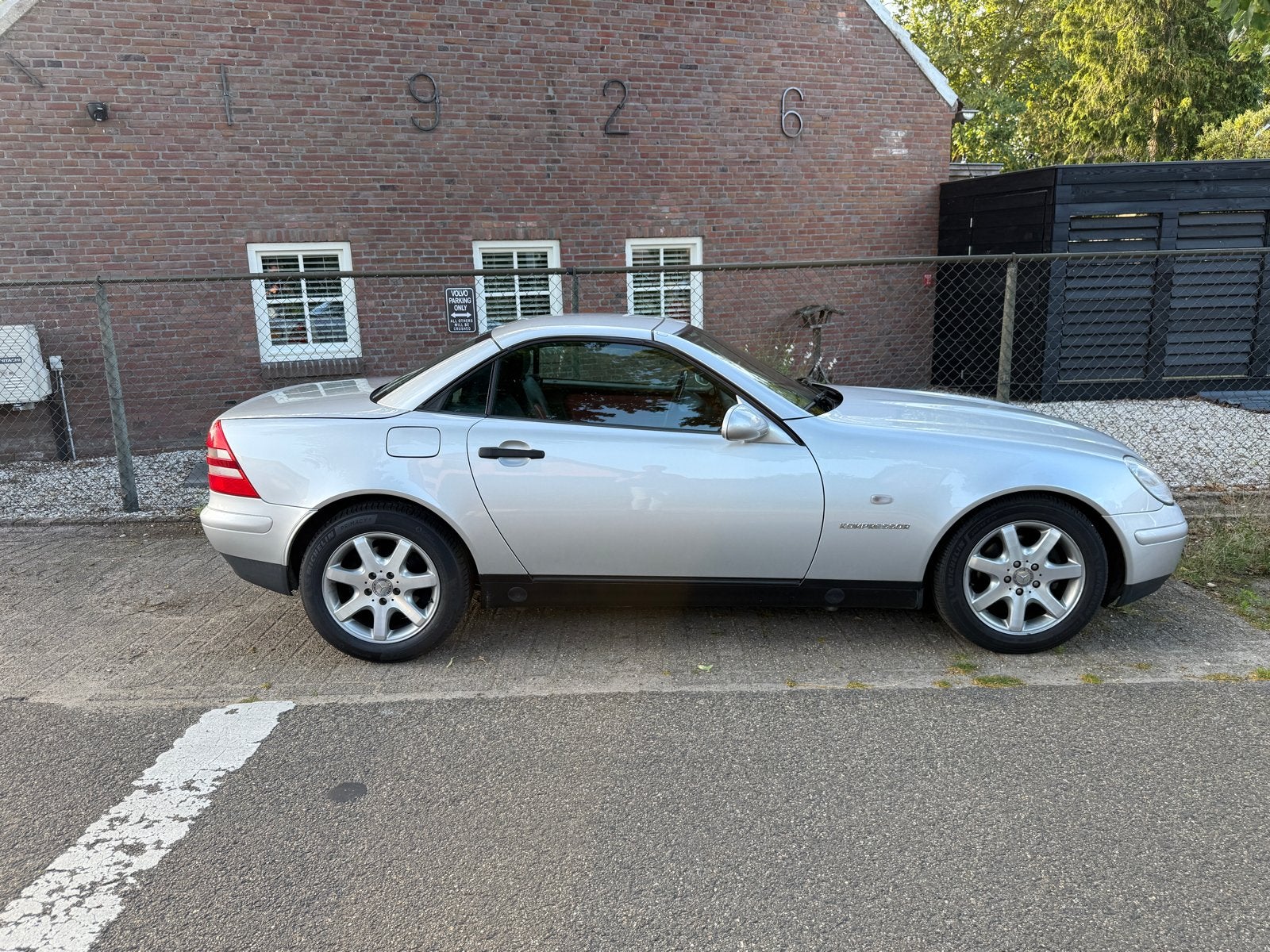 Mercedes-Benz SLK 2.3 Slk230 Kompr Roadster AUT 1998 Grijs, Auto's, Mercedes-Benz, Particulier, SLK, Cruise Control, Open dak
